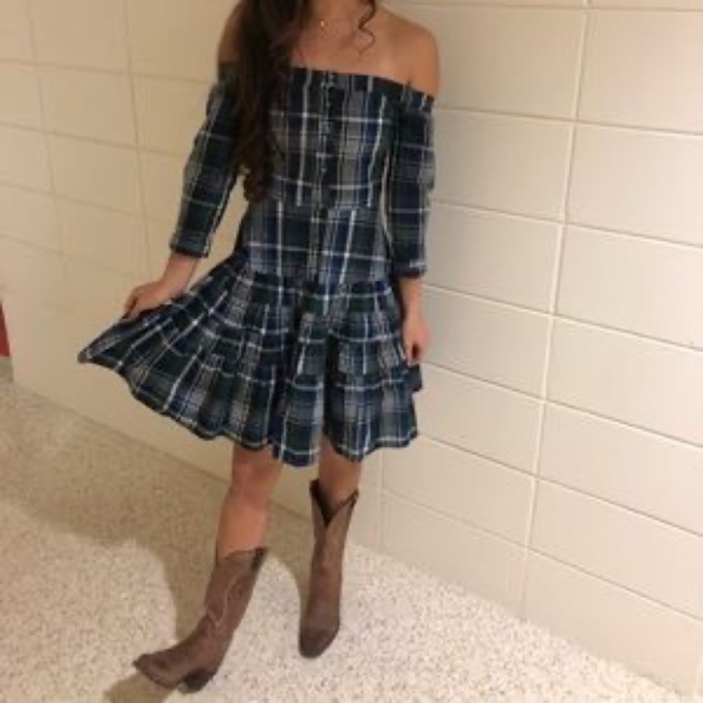 Off -shoulder cowgirl dress- NEW NWT